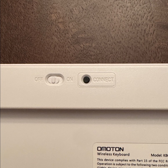 Pink Wireless Keyboard - Picture 6 of 7